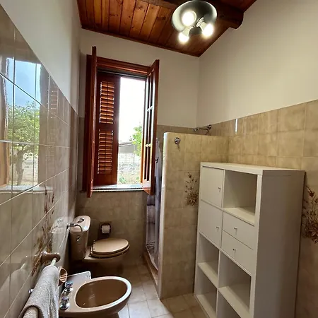 Garden Paradise Near The Sandy Beach, Parking & Wifi Feriehus *