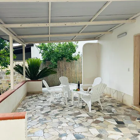Garden Paradise Near The Sandy Beach, Parking & Wifi * Marina d'Avola
